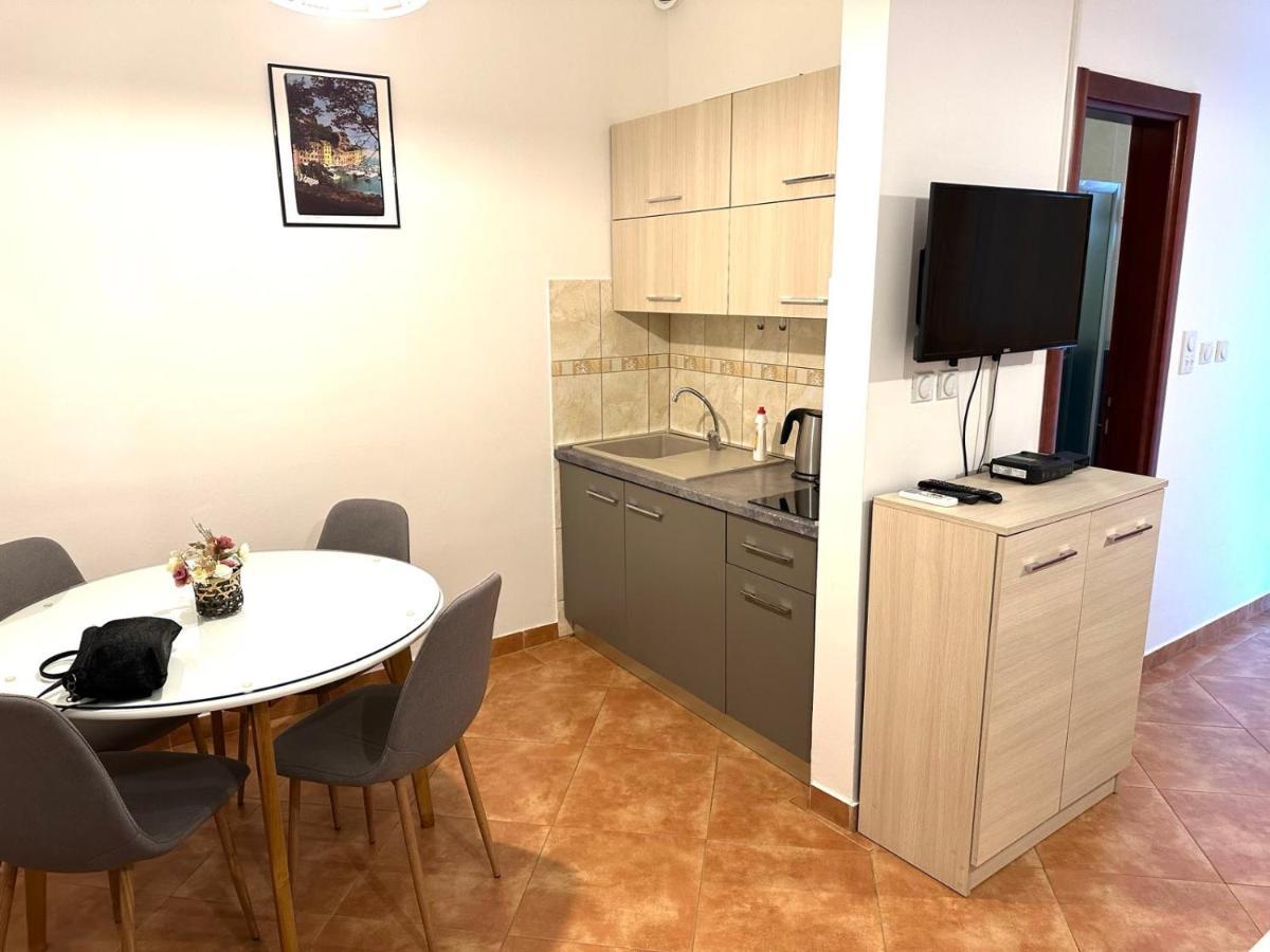 Apartment Anja Χέρτσεγκ Νόβι Εξωτερικό φωτογραφία
