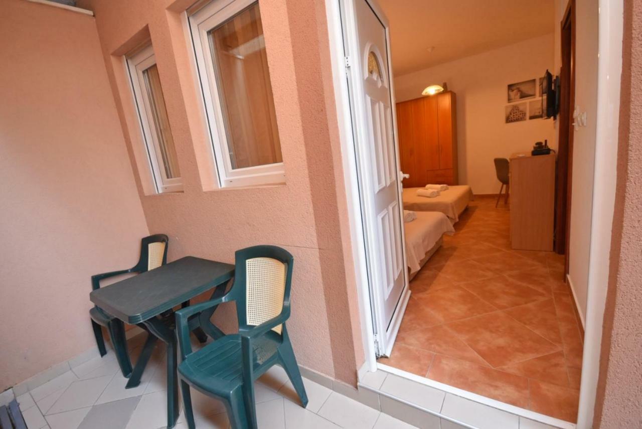 Apartment Anja Χέρτσεγκ Νόβι Εξωτερικό φωτογραφία